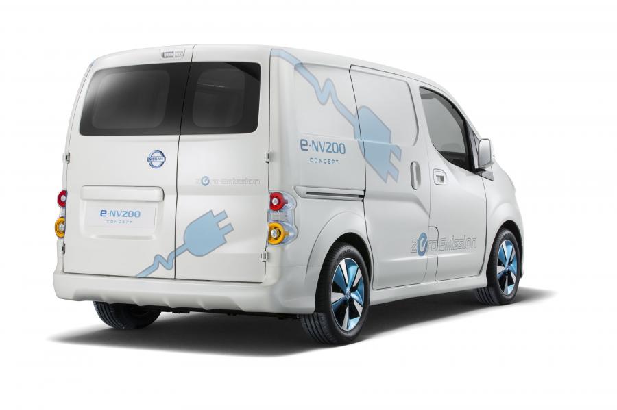  Nissan e-NV200 Zero Emission Concept 2012 года  (фото 14 из 16)